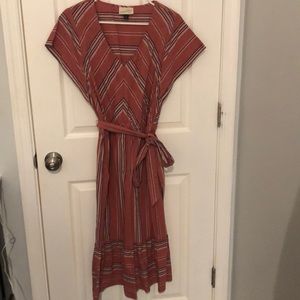 Universal Thread Striped Dress Medium